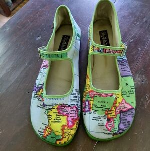 Hot Chocolate Designs world map buckle maryjane shoes Womens Euro 40 US 9.5